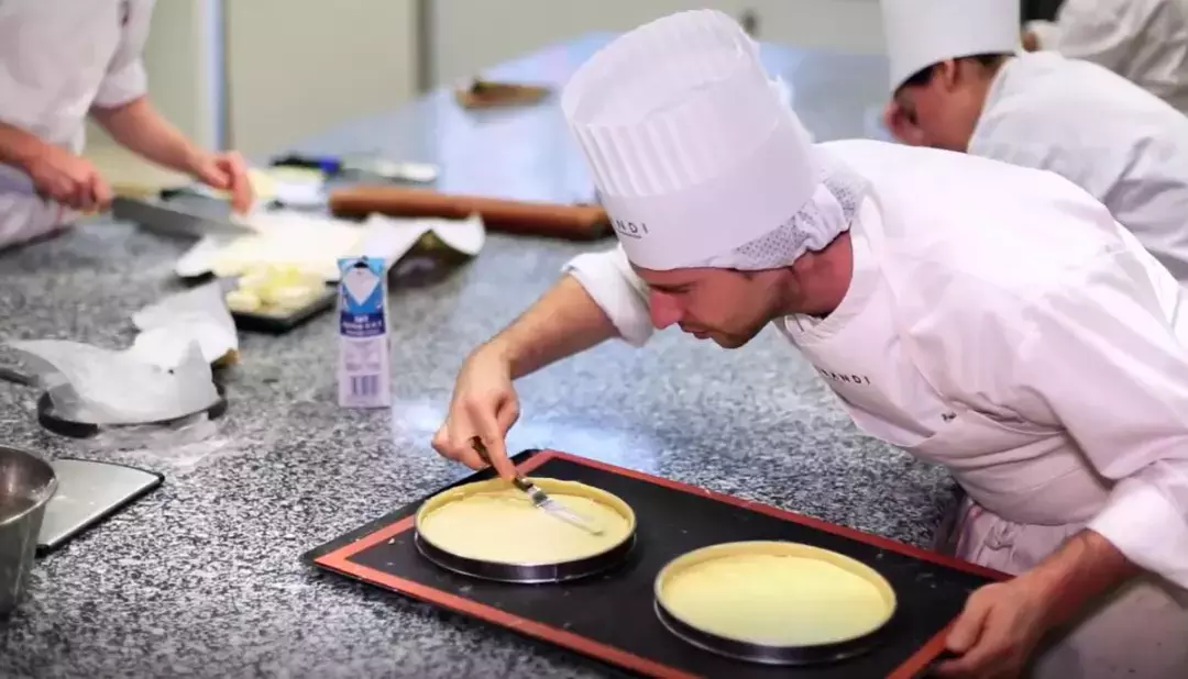 想去法国留学怎么申请学校?国际专业烘焙学校介绍连载2-费航迪