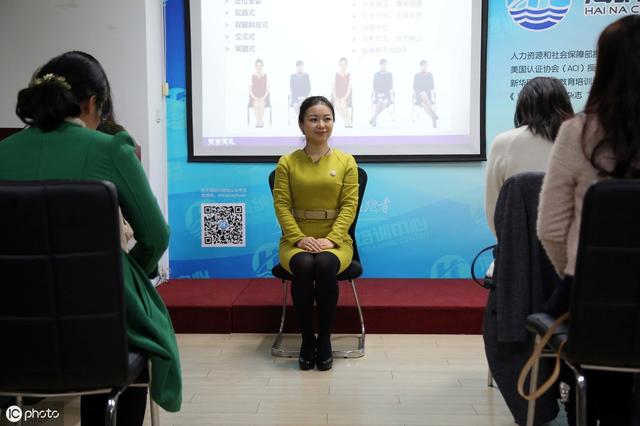 “老鸨”（卖淫培训师）应定何罪？