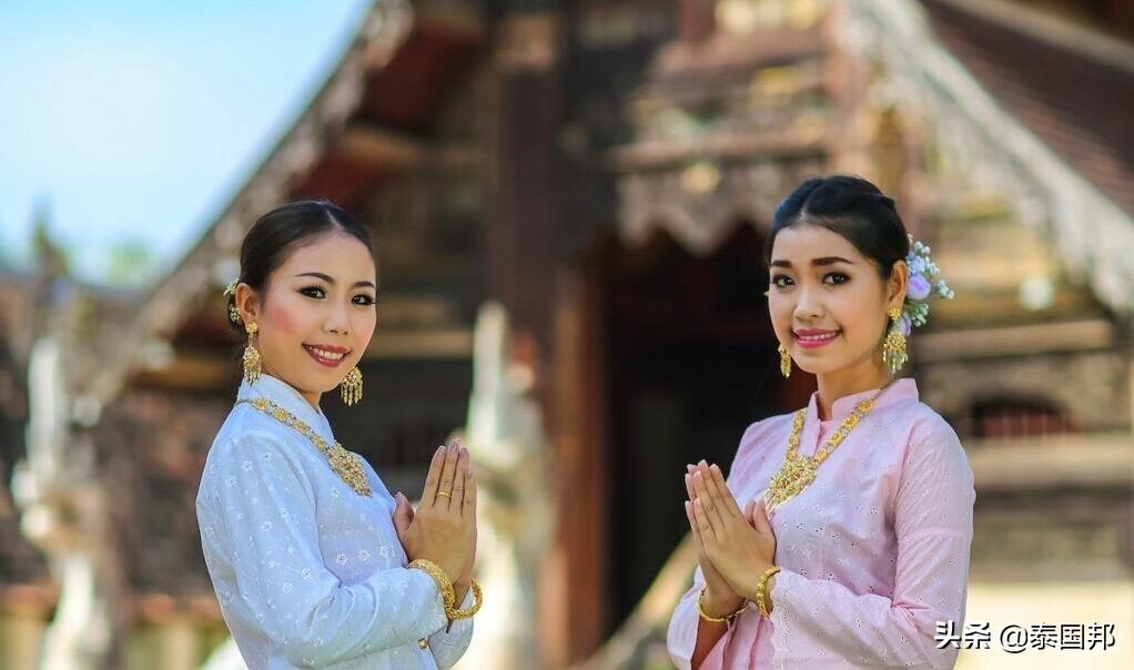 千万别公开秀恩爱！关于泰国的14条黄金礼仪法则
