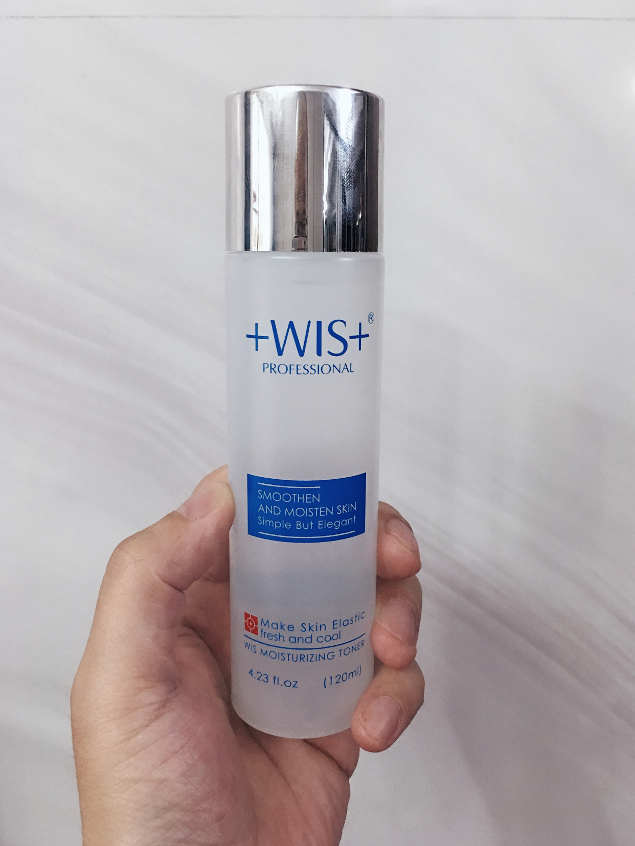 WIS极润爽肤水深度测评！这款“平价网红水”，到底值不值得买