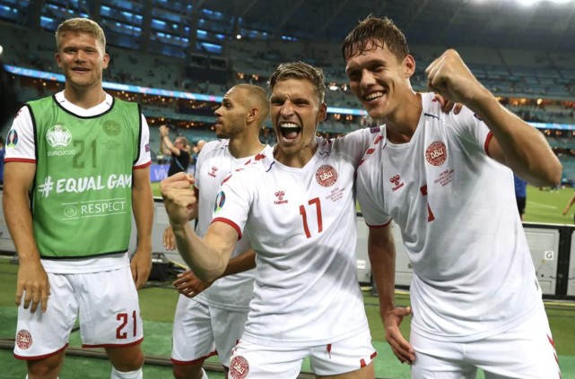 欧洲杯早报：丹麦童话未完待续，英格兰豪取4球大胜，四强全部诞生