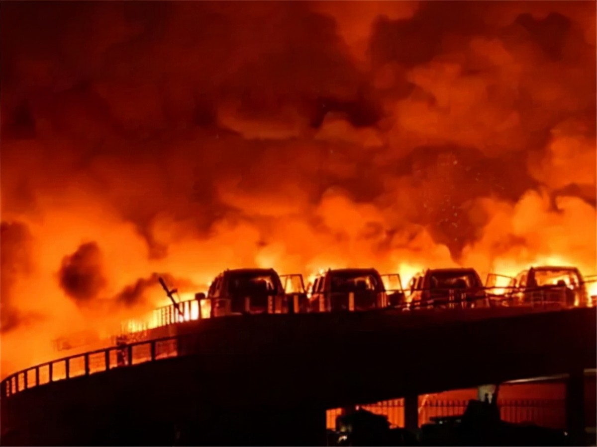 天津港大爆炸25人牺牲是什么时候(天津港大爆炸2022)