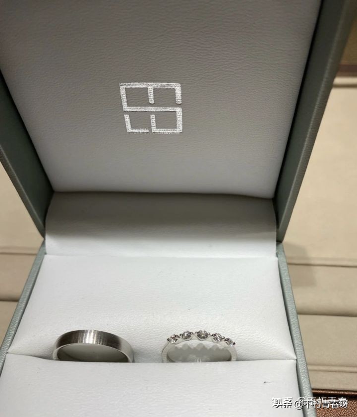 考虑年底结婚，有不错的结婚戒指品牌推荐吗？款式也可以？