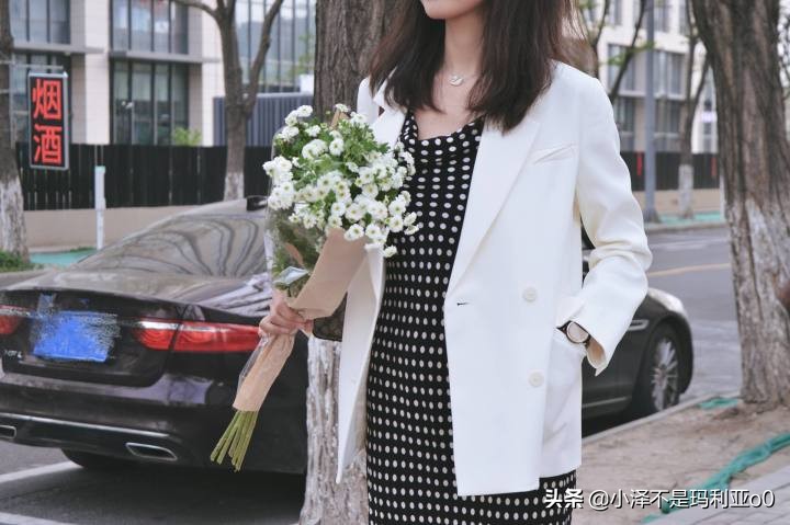 春夏法式穿搭丨请查收今日份清新与温柔