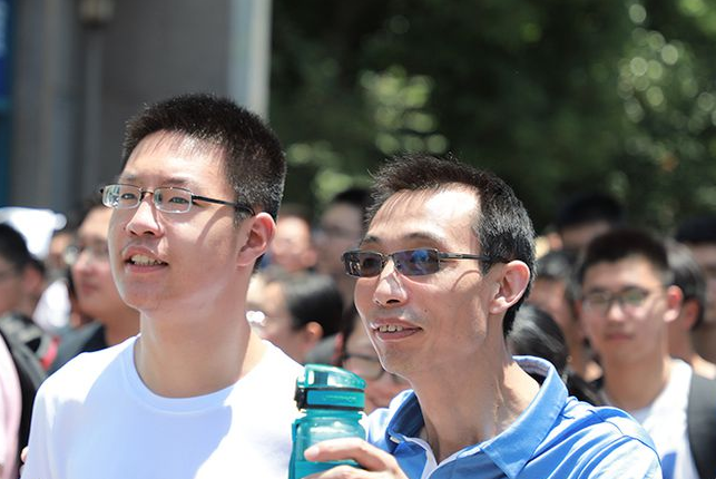 专科学校也有好前途，上海有“五大专科”，分数低实力却不容小觑