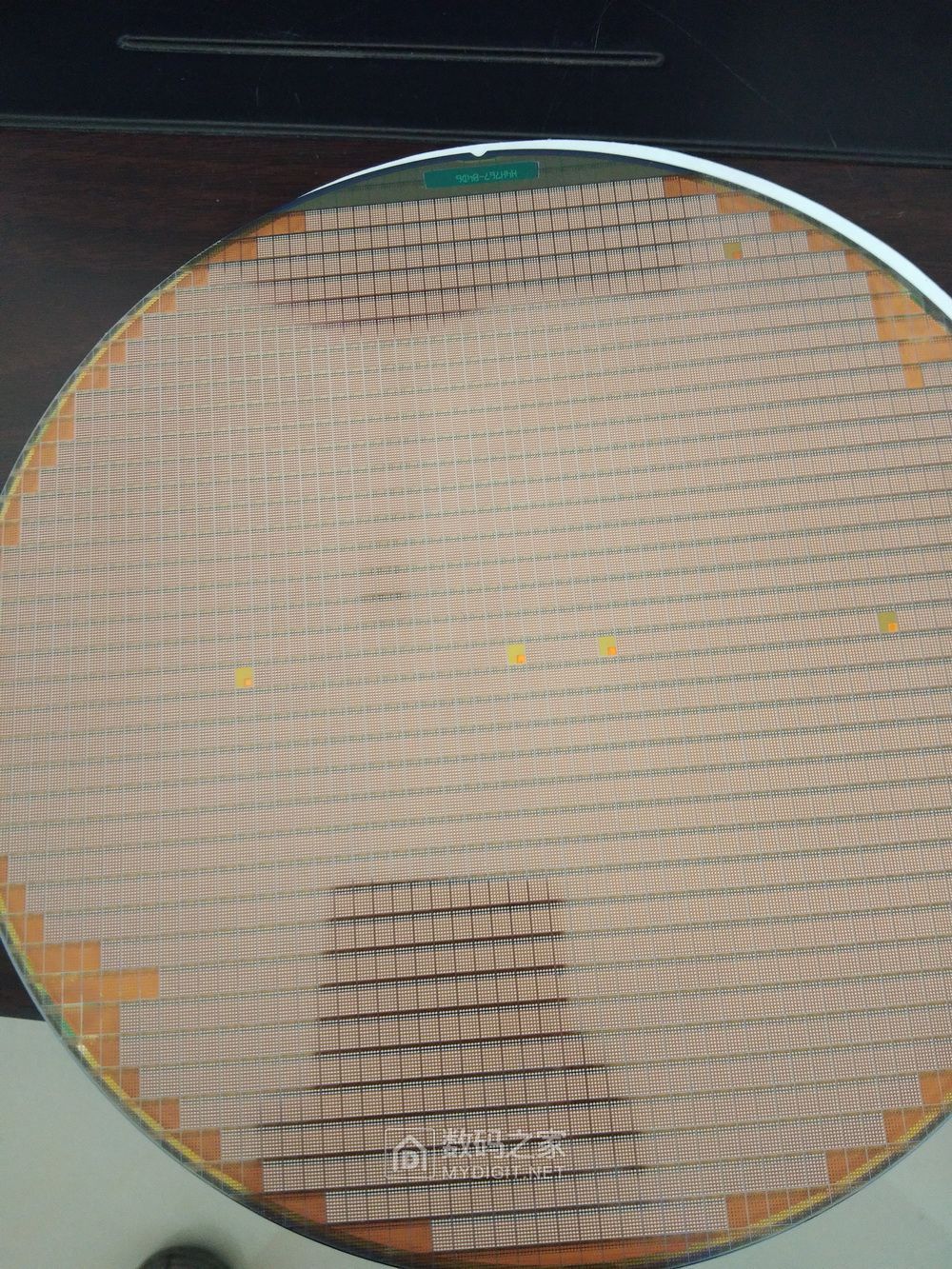 高逼格手办！整套晶圆片讲解，带领你进入芯片的内部世界