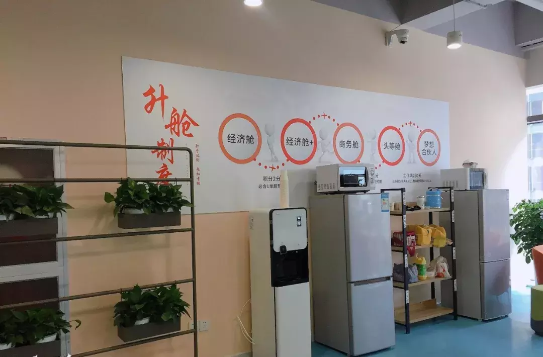 高薪月嫂多离异？揭秘月嫂高收入背后的故事