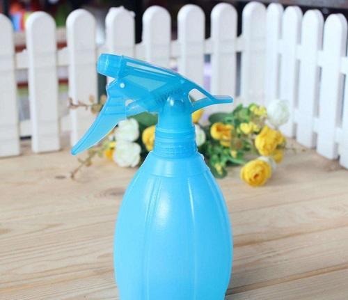 家里刷了白墙，没几天就脏兮兮，教你一个小窍门，墙壁就像冲刷的