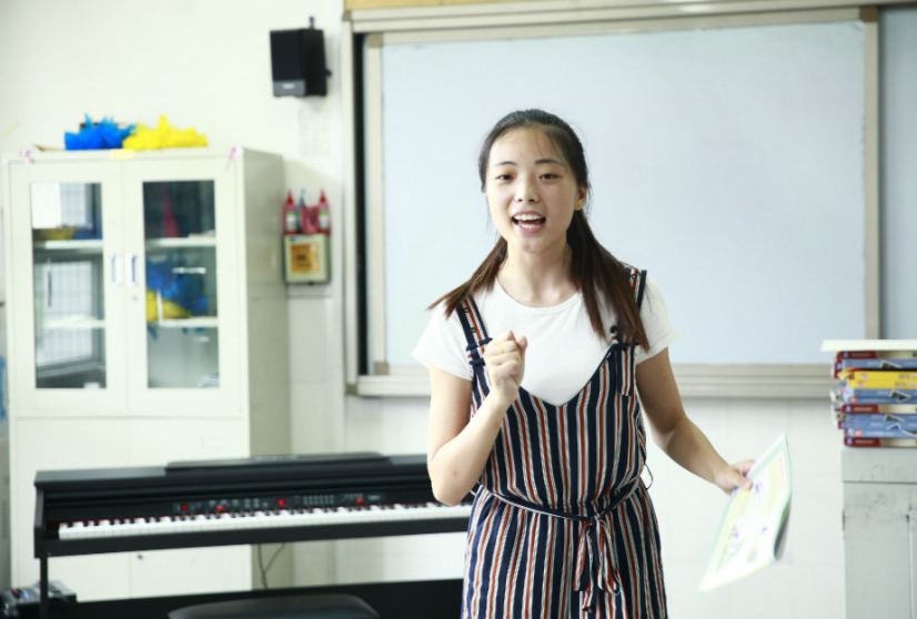 福建师大“男版招生简章”火了，女生看后忍不住尖叫，获一致好评