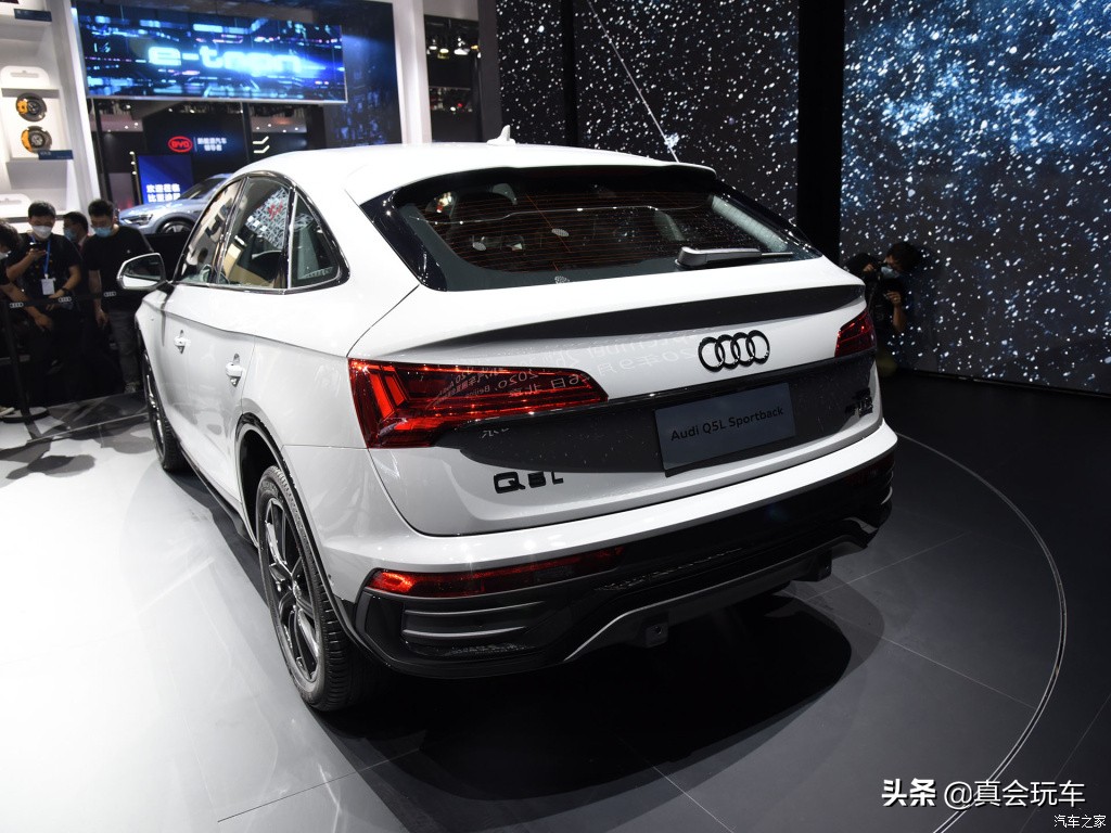 谁的颜值更高？Q5L Sportback对比宝马X4