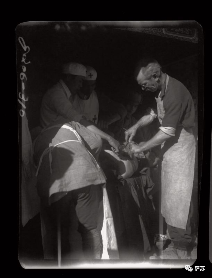 在做《讲武堂》节目的时候,抽空和左月燃大姐谈起中央电视台四频道