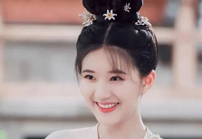 淘宝模特爆红成一线小花，她凭什么？