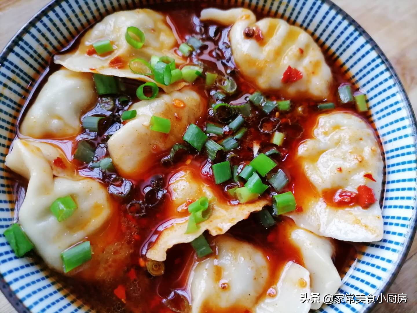 西安特色美食酸汤水饺，酸汤做法是关键，适合家庭的酸汤做法分享