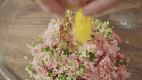 西红柿肉丸子汤的做法（教你做酸酸甜甜番茄肉丸汤）