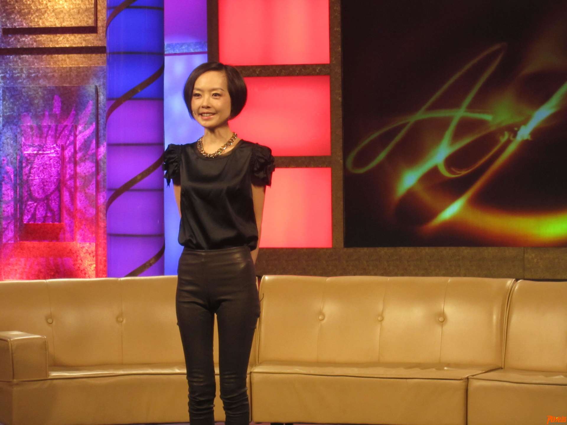 51岁的陈鲁豫:因瘦被骂,被嘲情商低,却成著名主持人,凭啥?