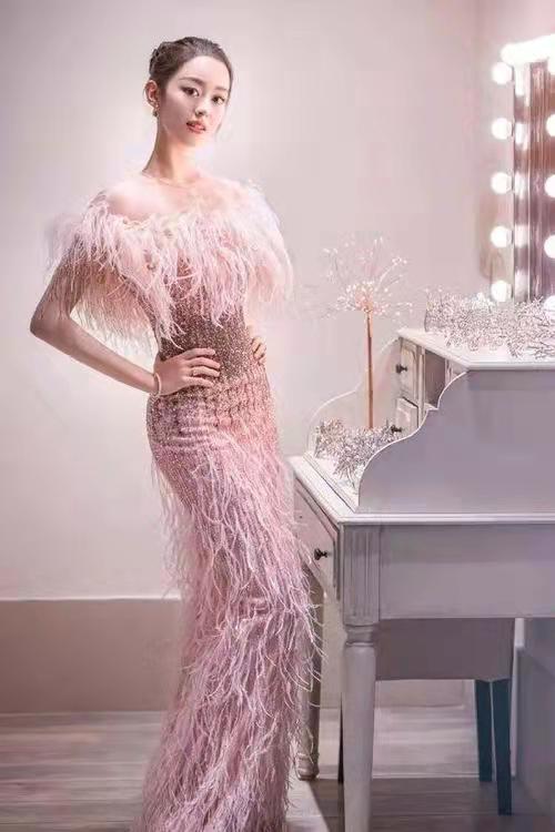 李云迪嫖娼被抓人生尽毁，郎朗娶妻生子事业兴旺，一文说明原因