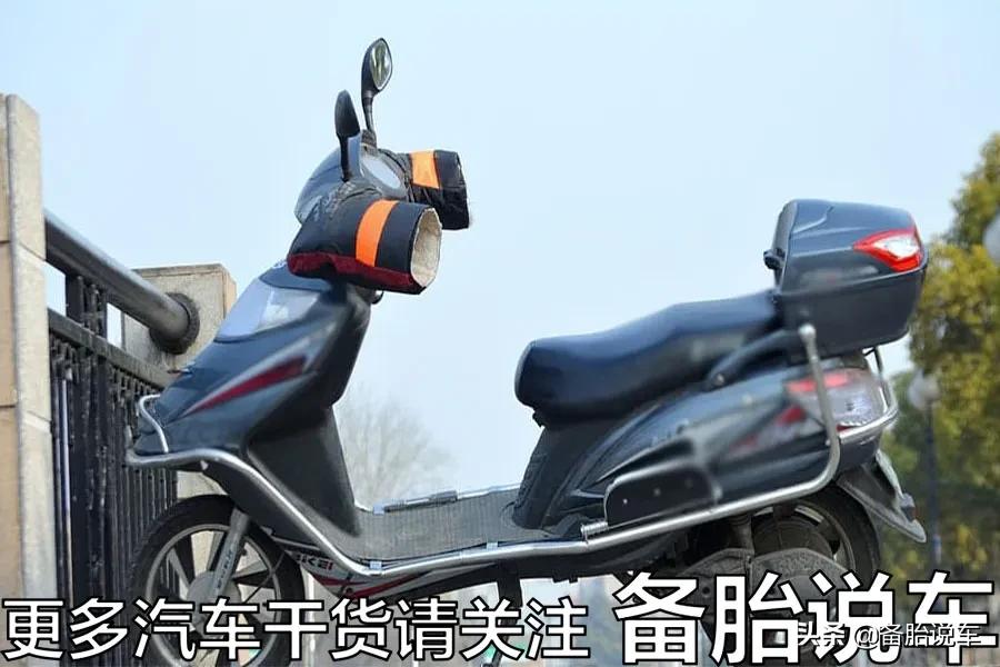 撞了逆行的车辆，谁负责？故意撞上去让他修车赔钱，犯法吗？