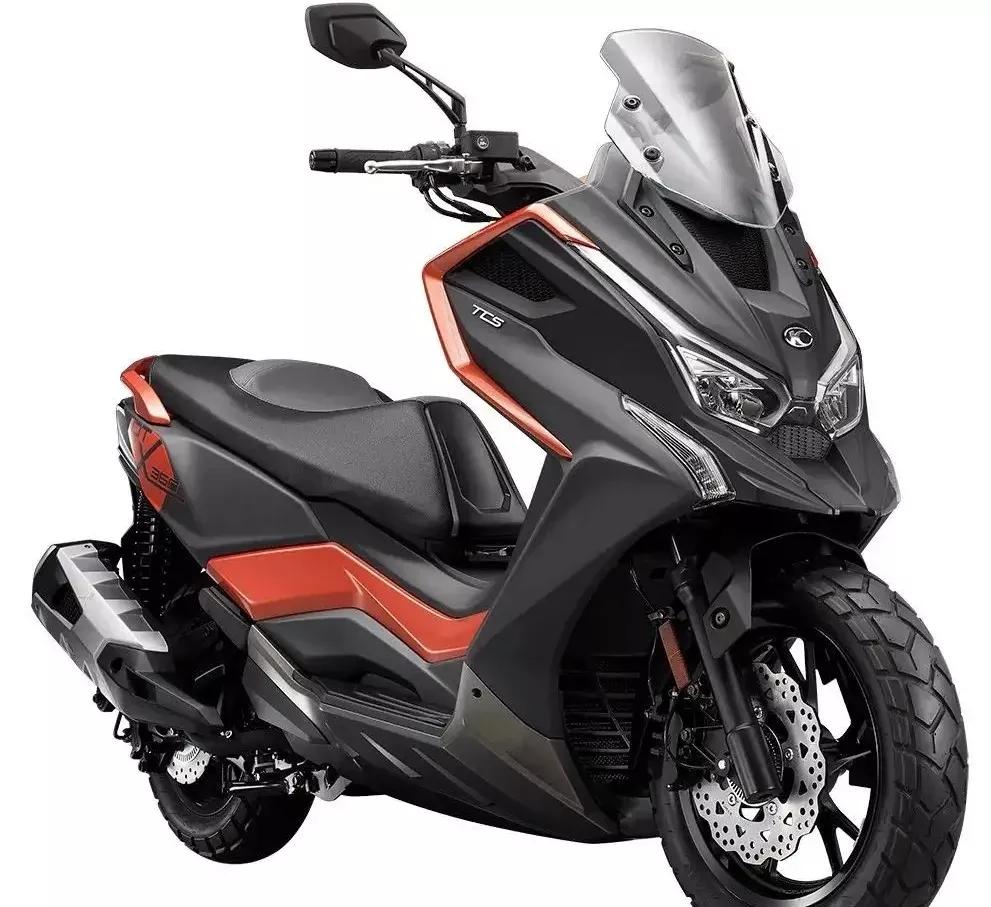 今年37岁，摩托车驾龄21年，CT300和S350，如何选？