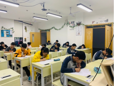 教育部通知，民办高中迎来“坏消息”，招生时间招生方式有新规定