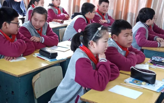 4篇小学生0分作文，老师看完忍不住笑，家长脸红：不是我教的