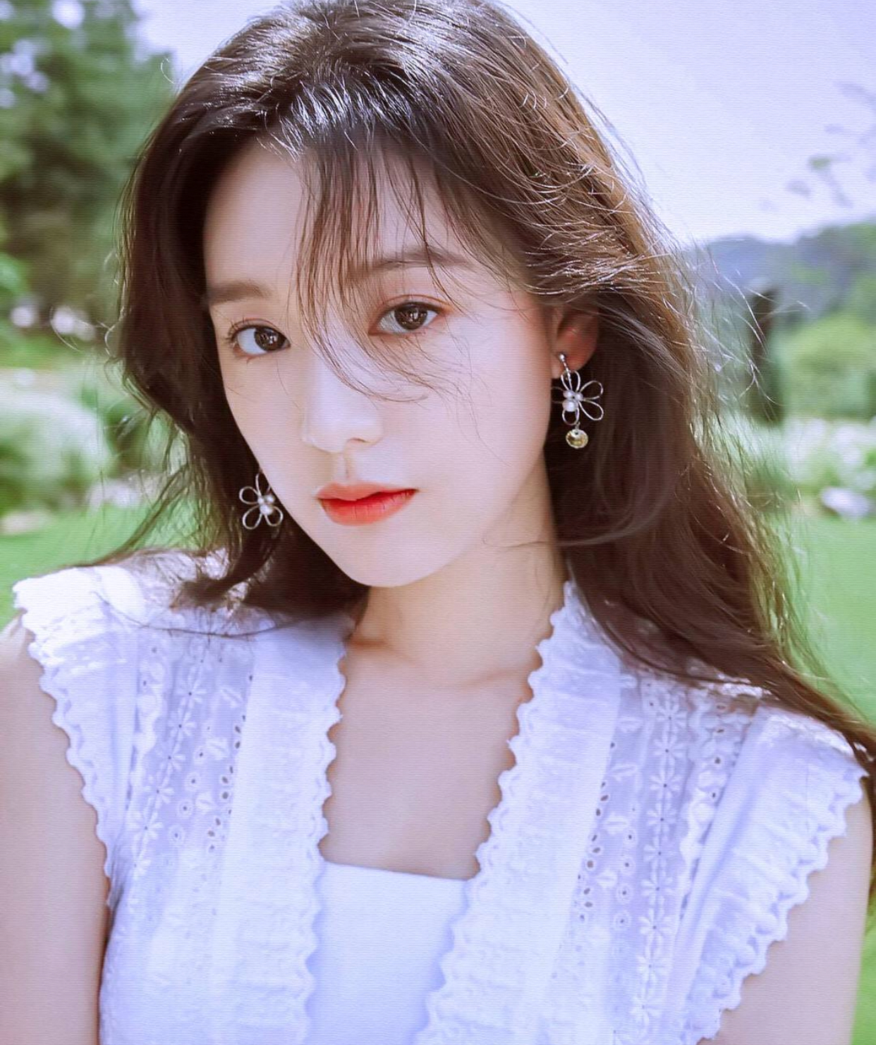 13岁演偶像剧女主,12岁搭遍大咖,高颜值"05花"们也太强了吧?