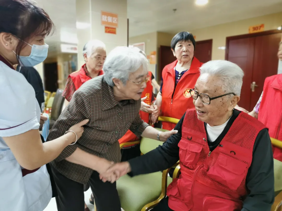 养老院欢送会：相遇时珍惜，别离时珍重