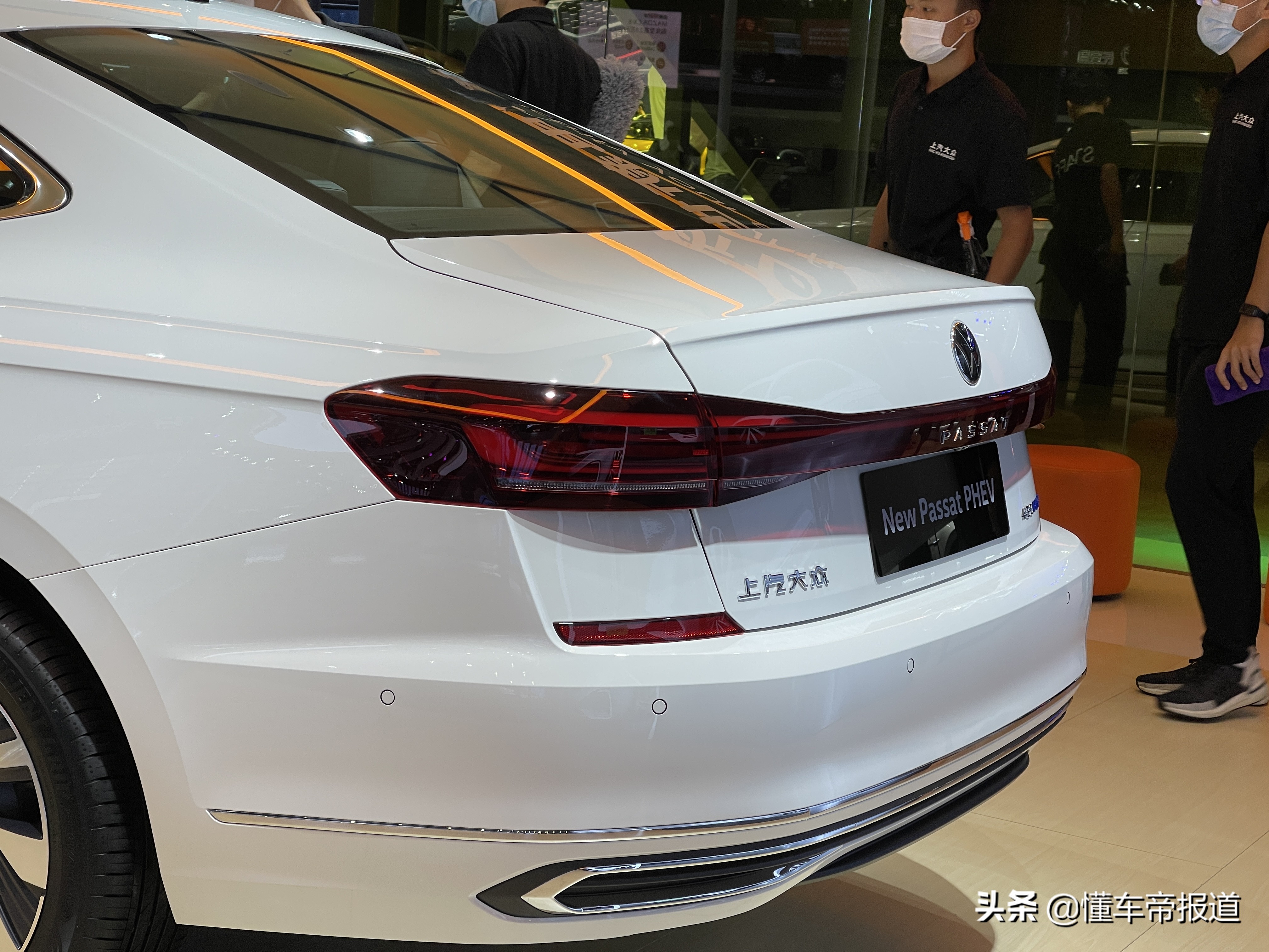 新车 | 上汽大众新款帕萨特正式亮相,提供两种外观风格,车长增加