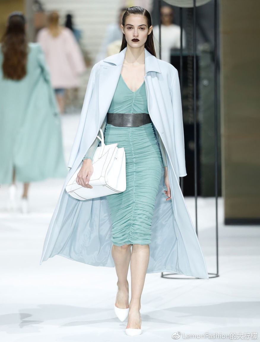 Max Mara—不止是一件大衣