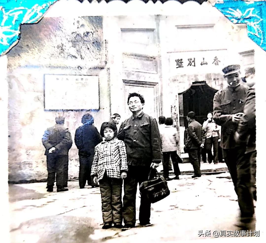 童装里，藏着60年里孩子的变化，藏着几代人的青春往事