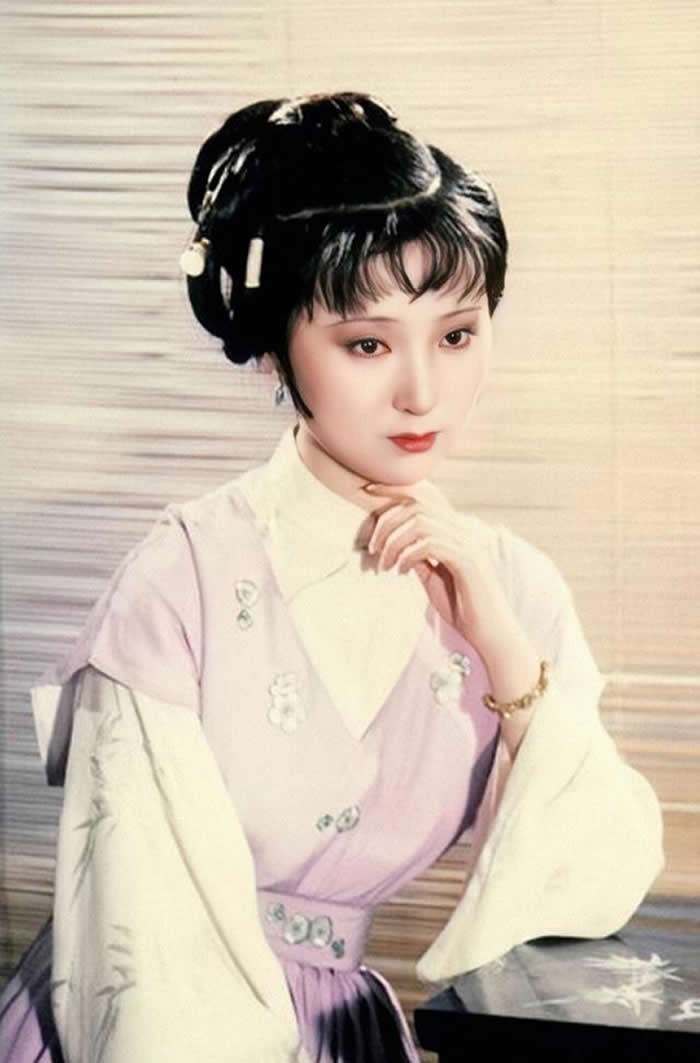 14年前陈晓旭离世,身家过亿的"林黛玉",为何没能战胜乳腺癌?