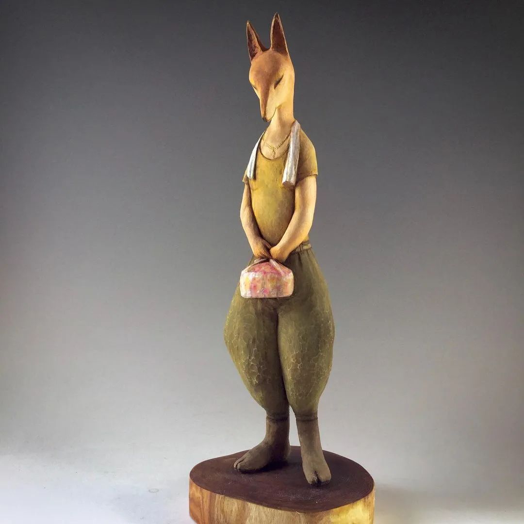 60岁日本老人的“治愈系”木雕，让人直呼“幸福”：太大胆了吧