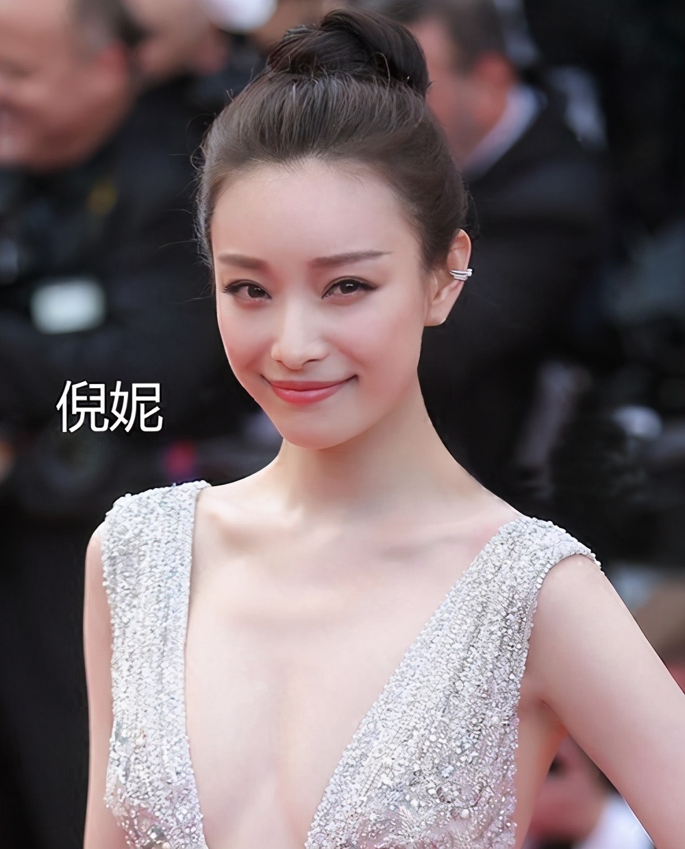 发腮？咬肌肥大？方脸女孩不削骨磨腮如何变美？如何拯救时髦感？