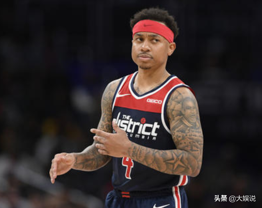 nba为什么可以打球(别小看一些看似弱小的球员为何能够打NBA，都是有天赋的)