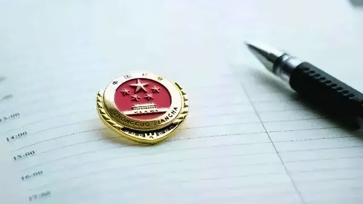 申请“裸贷”后，她不仅没贷到钱，还掉进一个又一个坑