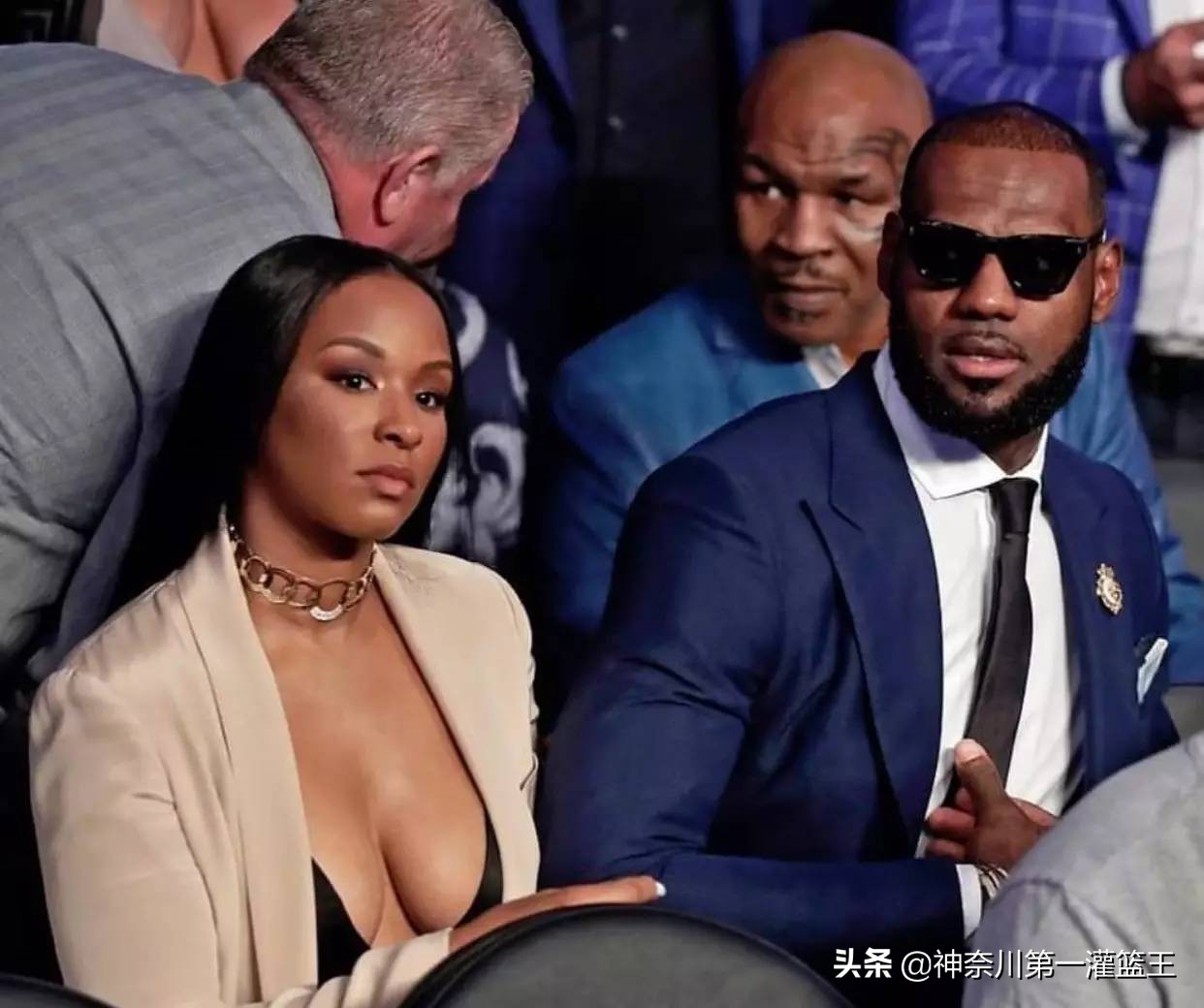 nba球星为什么先结婚(有两个孩子的罗斯才决定求婚，为何NBA球员都喜欢先上车后买票？)