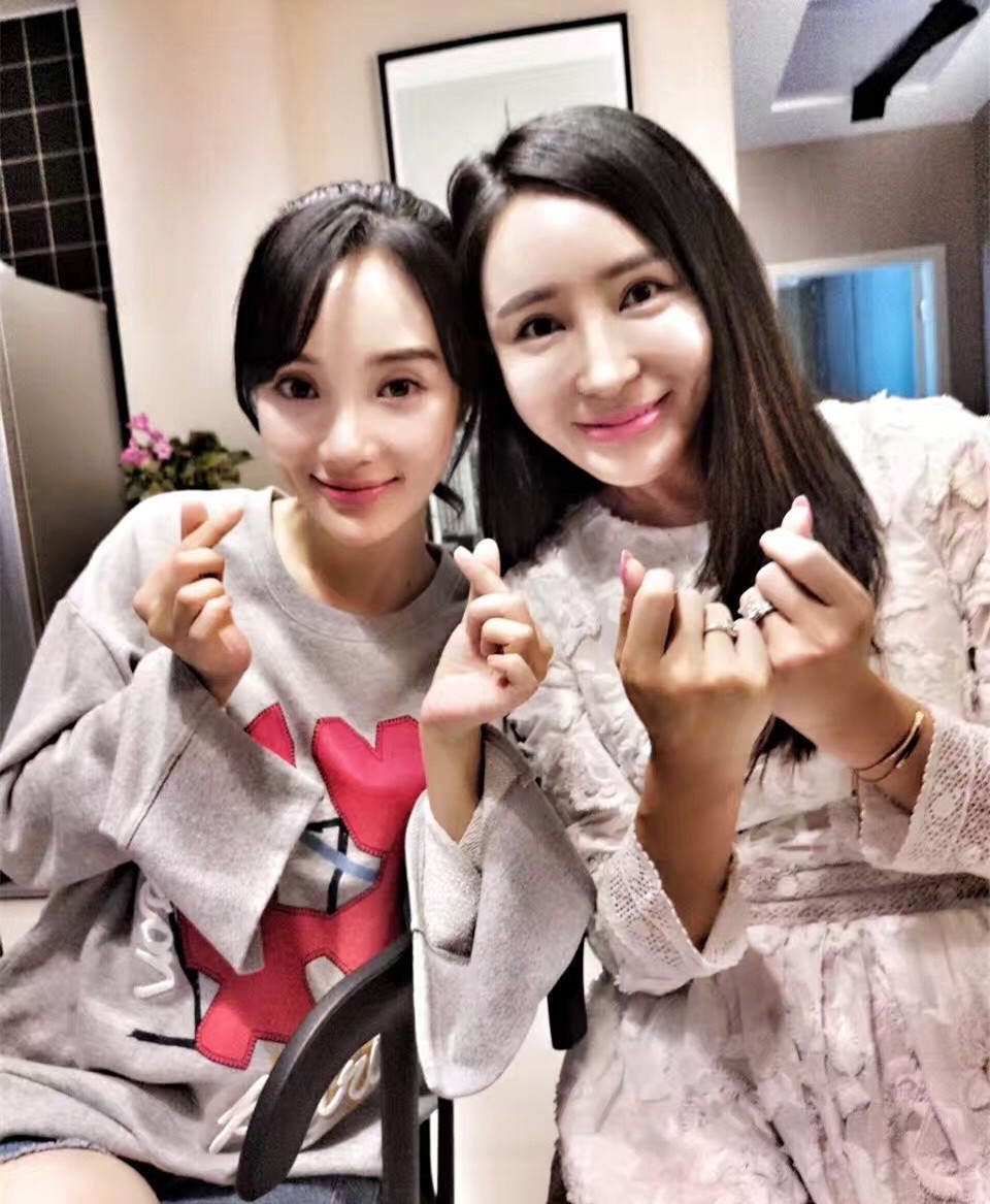 李小璐看着这么精明，还能被她坑600万，这闺蜜可比马苏狠多了