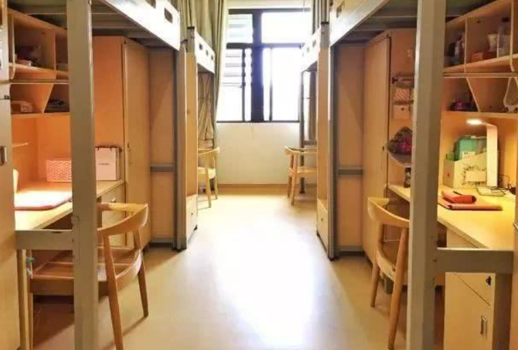 国内“豪华宿舍”大学排名，配套设施很齐全，上床下桌都是标配