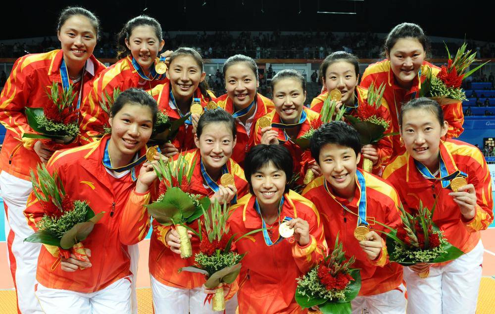 2003世界杯女排中国对巴西（盘点新世纪以来中国女排十场经典且意义非凡的比赛！（上））