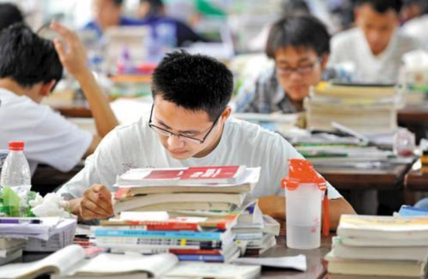 国家部门的4所专科学校，300多分就能被录取，好就业发展也不错