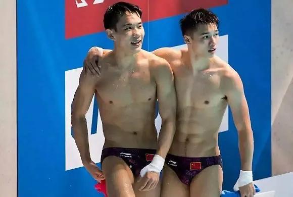 男跳水運動員的難言之隱，賽前刮毛不是事，泳褲太緊害怕被關注