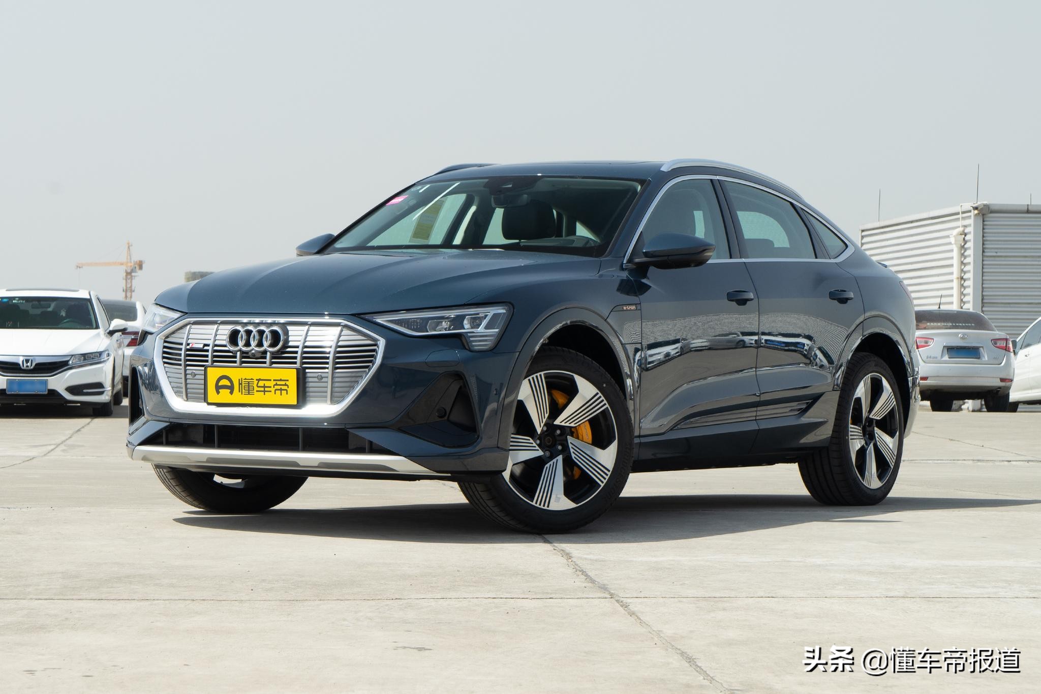 新车 | 价格下调！国产奥迪e-tron上市售54.68万元起，续航500公里