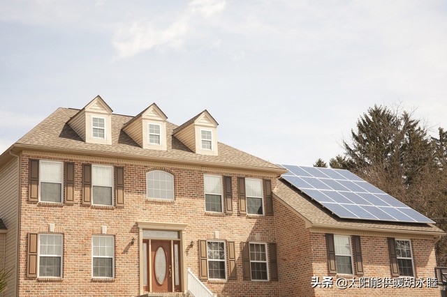 太阳能供暖，投资2万，供暖室温20℃，节能80%以上，能用二十年