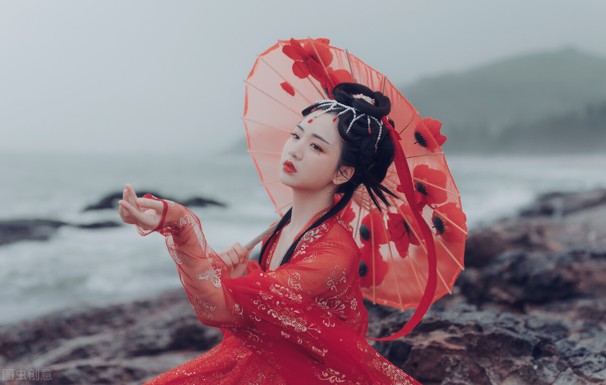 女人致最好自己的句子 经典有气质内涵的句子图片