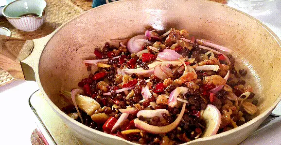 猪油渣的3种做法，酥脆可口，开胃下饭，是小时候的味道