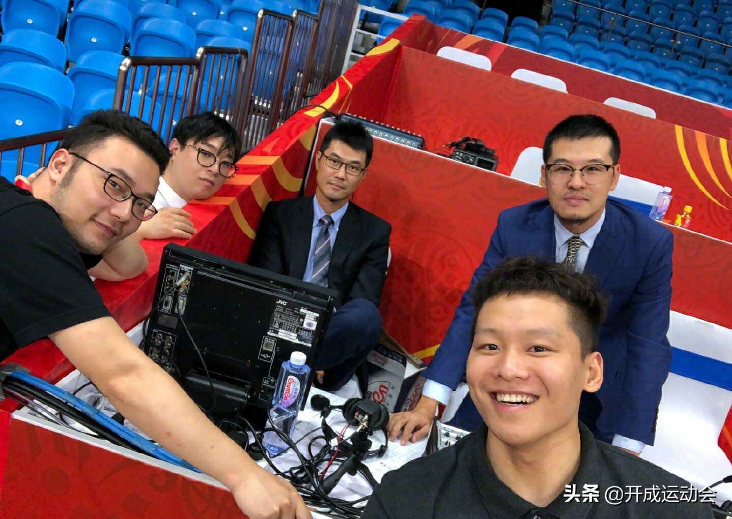 最近哪些平台不用付费看nba(腾讯天价播NBA，不愿给钱CBA？苏群、王仕鹏嘲笑咪咕解说差)