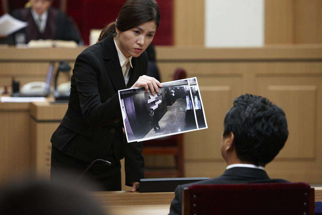 张紫妍如何沦为权力者「玩物」？电影《玩物》揭秘张紫妍事件始末