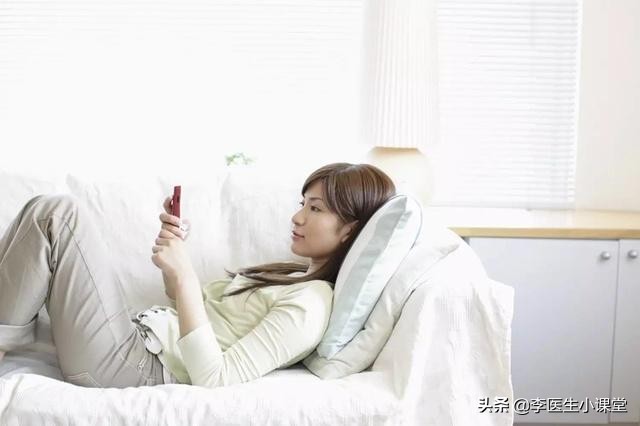 反酸水烧心怎么办？快速缓解胃酸倒流的实用方法
