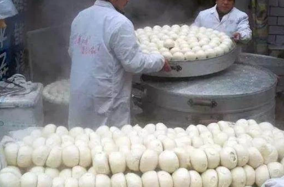 南北方大一新生入学，地域差异逐渐体现，“沙雕”问题真不少