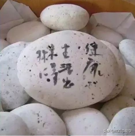 如果要给喜欢的人送礼物送什么呢（应该送给喜欢的人什么礼物）