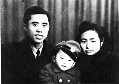 英雄模范—江姐，激励着世人，为了美好新中国而不断努力奋斗